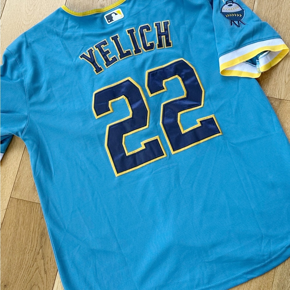 Throwback Nike Christian Yelich Milwaukee Brewers Jersey -Men’s Large- Brew Crew - Picture 8 of 9